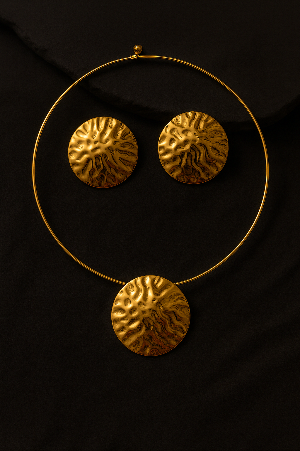 Elysian Sun Disc – Hammered Medallion Necklace + Earrings Set