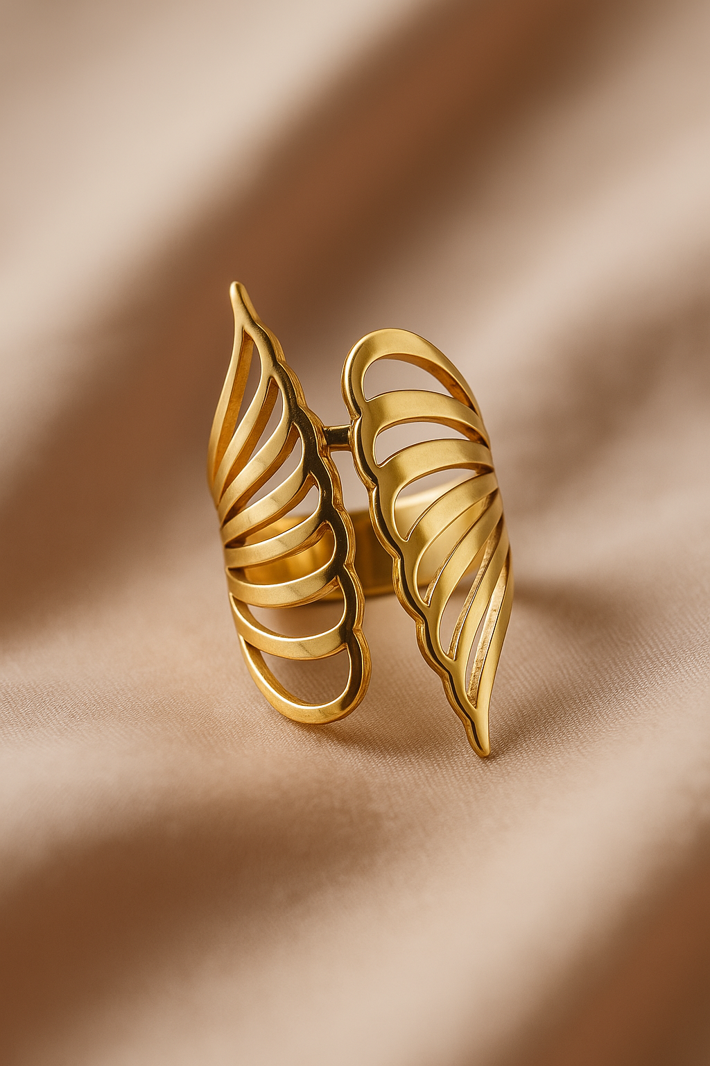 Elegant Wings – Adjustable Winged Ring
